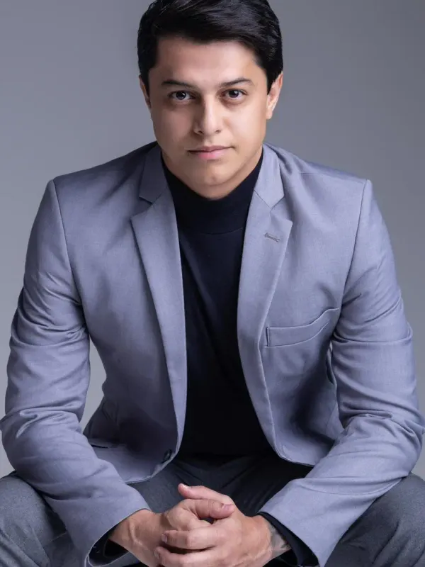 Dr. Ricardo Marinho